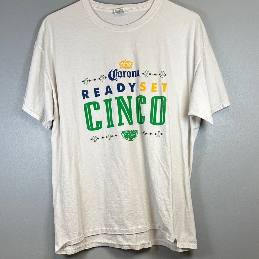 Corona Men's Cream Cinco Graphic Tee Size XL